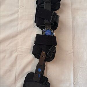 Left Knee Brace